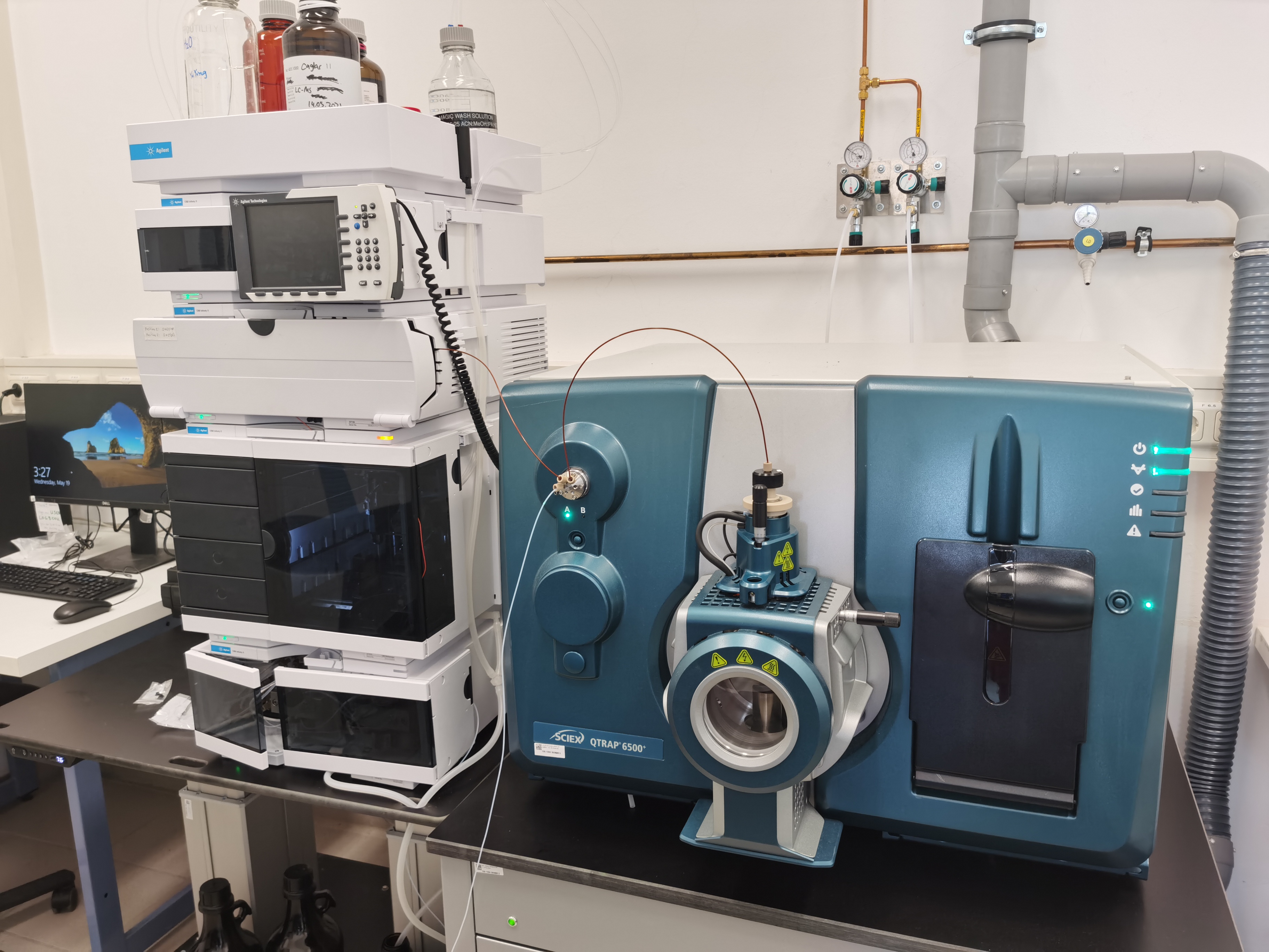 LC coupled Sciex Triple Quad&trade; LC-MS/MS Systems for the analysis of small molecules (e.g. contaminants and their transformation products)